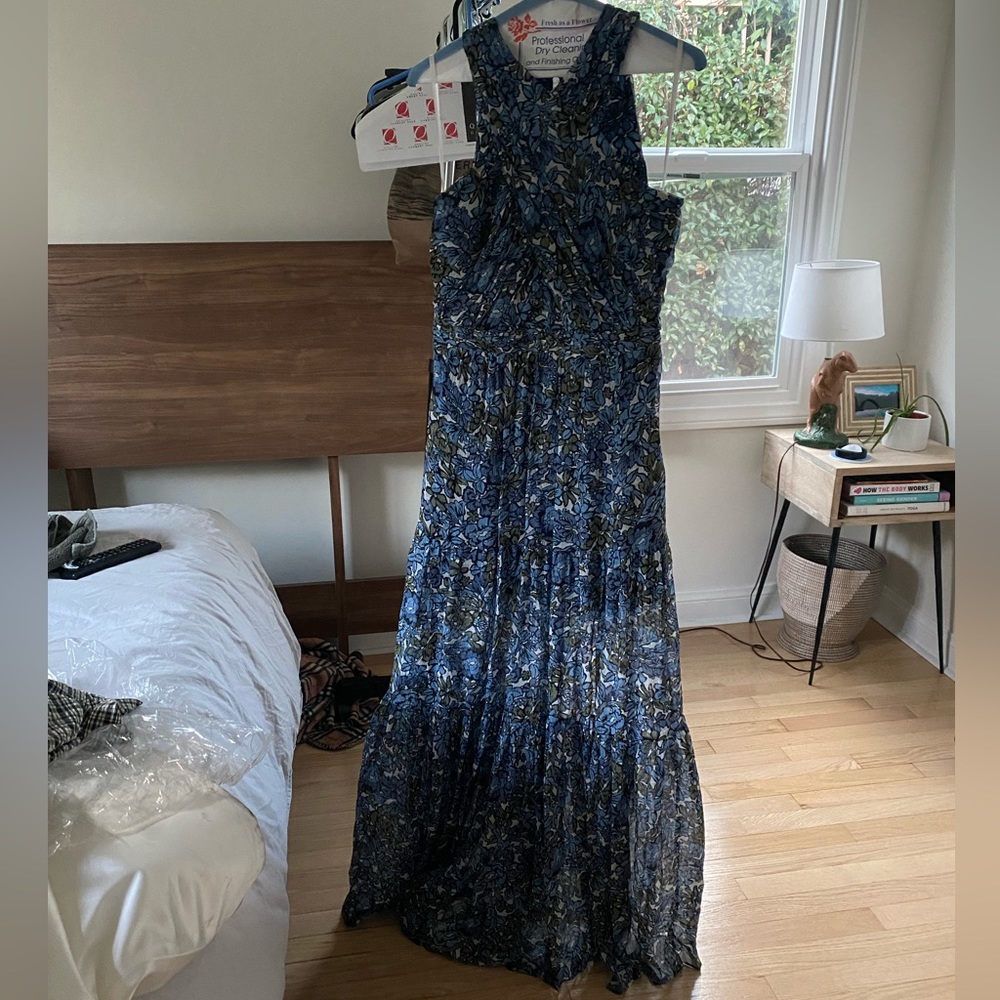 VERONICA BEARD
Florencia Floral Maxi Dress